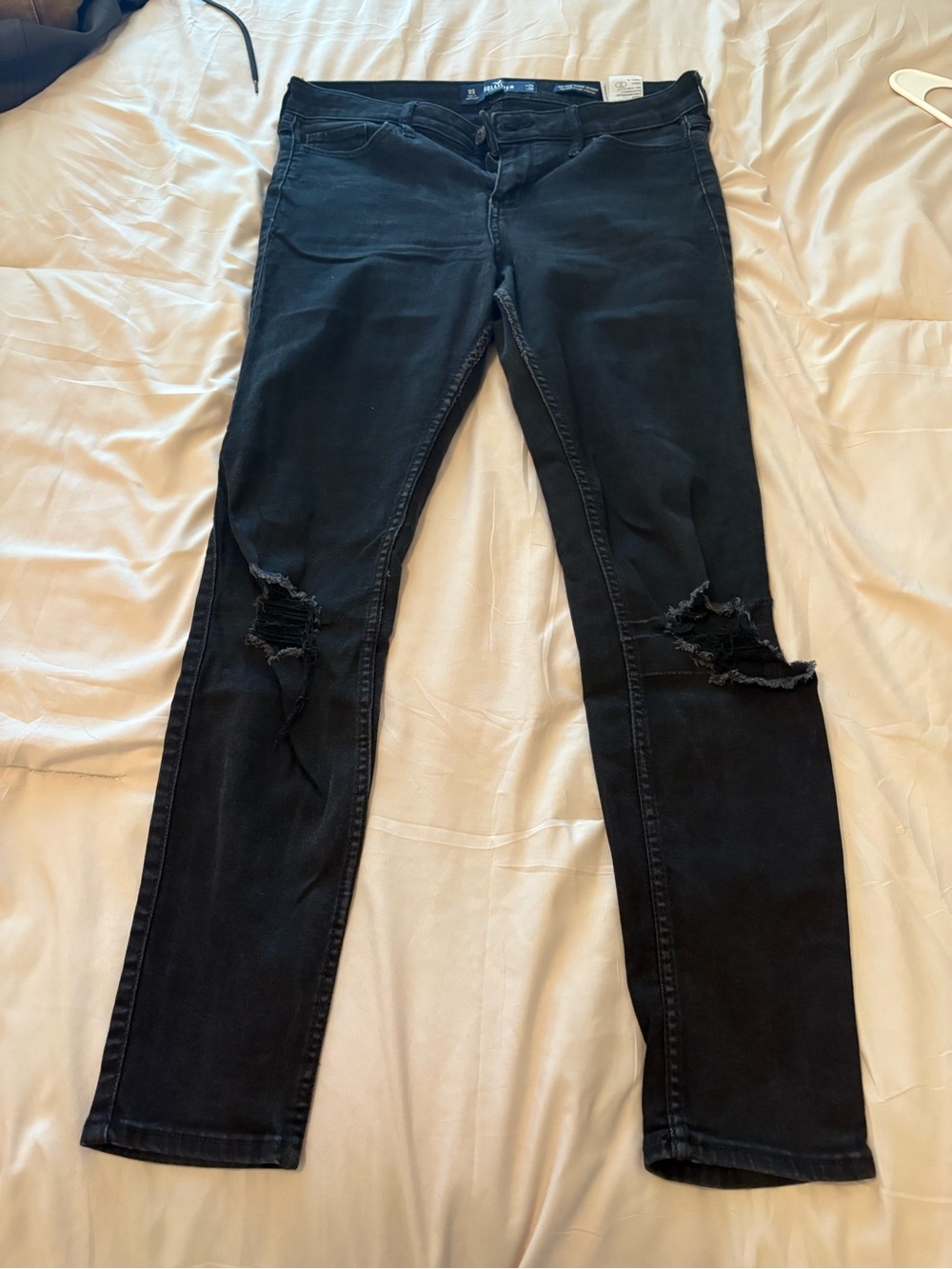 Hollister Black Ripped Skinny Women’s Jeans